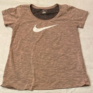 Nike Dri-Fit Tee size M